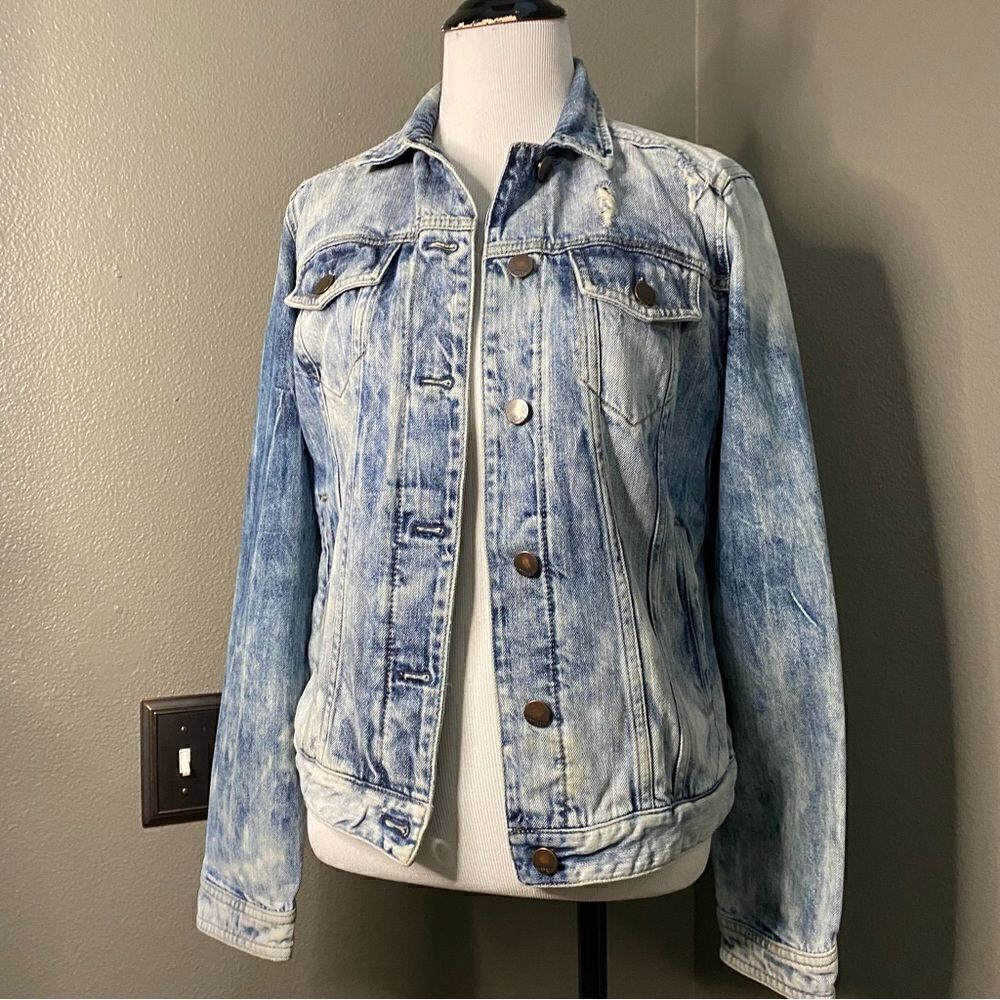 Express Jeans Distressed Denim Jacket Bleached